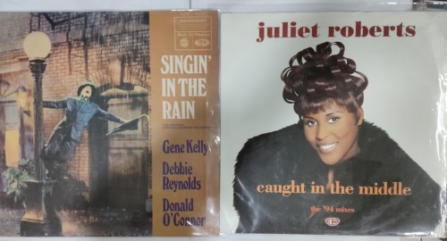 黑膠Lp:原聲 singin's in the Rain. Juliet Roberts saught. in the middle each $68