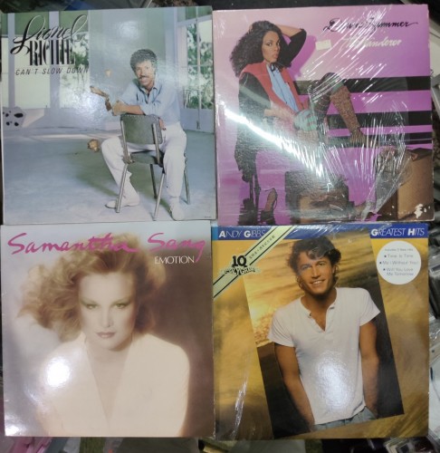 黑膠Lp : Lionel Richie can't. Slow down.Donna Summer the wanderer.Samanttra sang emotion. Each $45. $120 for 3pcs.