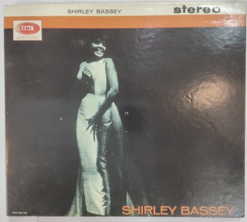 95%new Cd shirley bassey with the william singers 12m